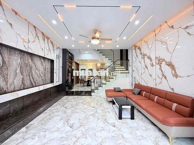 BÁN NHÀ 1 trệt 2 lầu ngay thành phố Bến Cát  Phù hợp vừa ở vừa kinh do