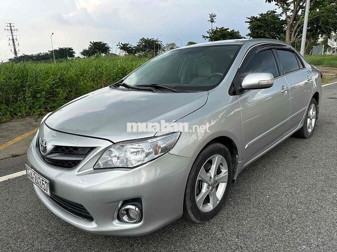 Toyota Corolla Altis 2010 2.0V - 125000 km