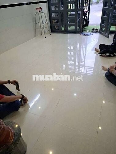 Nhà mới y hình 4pn ,1pthơ .3wc . Kế bên hiêp thanh city. Hẻm thông ôtô