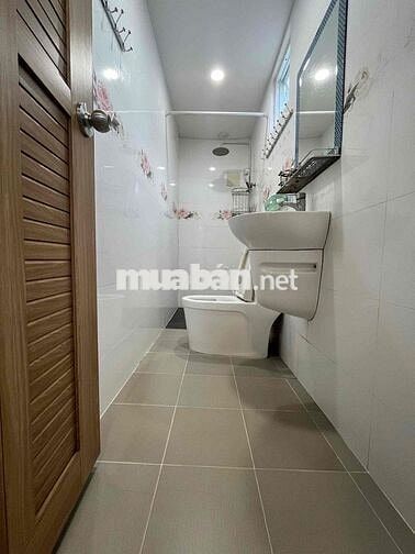 CHO THUÊ NHÀ 4PN 2WC - FULL NT - DỌN VÀO LÀ Ở - GẦN CHỢ PHAN VĂN TRỊ