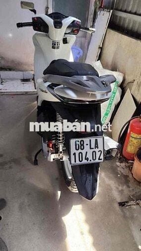 em kẹt vốn làm ăn nen bán