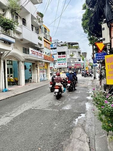 Bán nhà mặt tiền kinh doanh ngay ngã tư Phan Đăng Lưu chỉ nhỉnh 9 tỷ