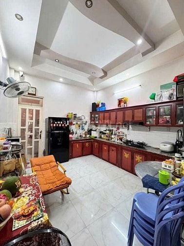 BÁN NHÀ KINH DOANH BUÔN BÁN TẠP HOÁ  GIÁ 800Tr (Bao Sang Tên)