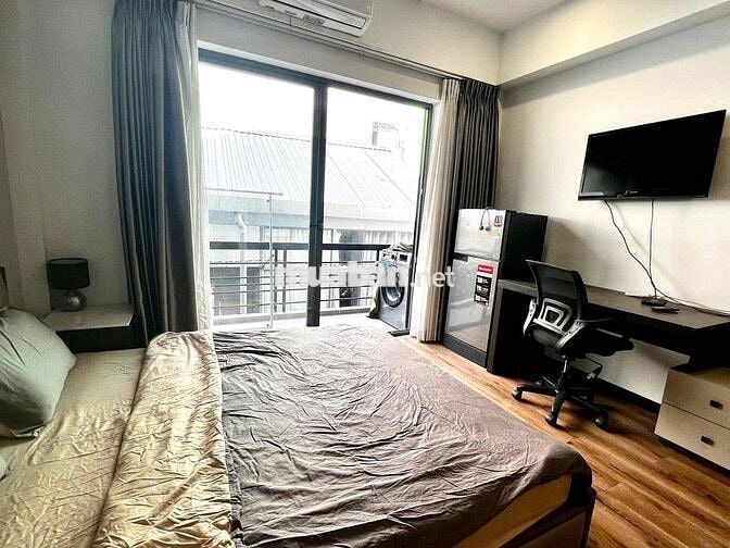 Căn Hộ Studio Ban Công 28m2 - Máy Giặt Riêng - Ngay Ngã Tư Phú Nhuận