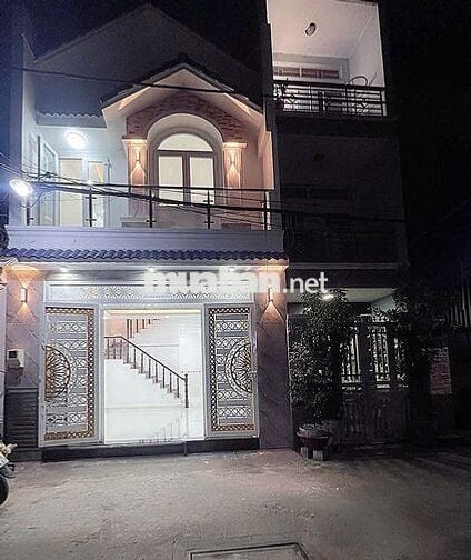 🌿 BÁN NHÀ MẶT TIỀN HẼM XE HƠI – HẺM 1806 HUỲNH TẤN PHÁT, TT. NHÀ BÈ 🌿