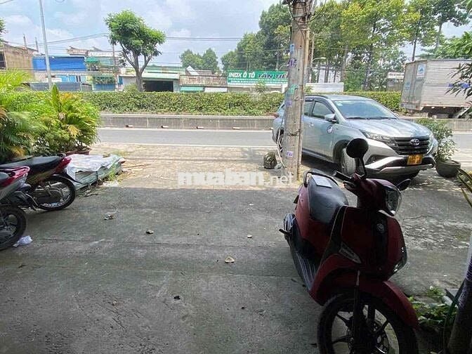 mặt bằng kinh doanh mặt tiền quốc lộ 1a 400m2 tam bình thủ đức