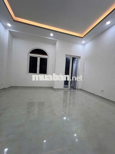 🌿 BÁN NHÀ MẶT TIỀN HẼM XE HƠI – HẺM 1806 HUỲNH TẤN PHÁT, TT. NHÀ BÈ 🌿