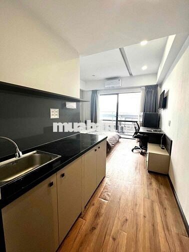 Căn Hộ Studio Ban Công 28m2 - Máy Giặt Riêng - Ngay Ngã Tư Phú Nhuận