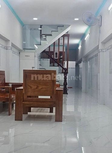 3,2 x 20 một trệt một lầu ba phòng ngủ chính chủ bán