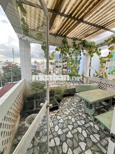 CHO THUÊ NHÀ 4PN 2WC - FULL NT - DỌN VÀO LÀ Ở - GẦN CHỢ PHAN VĂN TRỊ