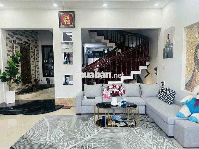 Nhà phố mặt tiền Phường Kim Long