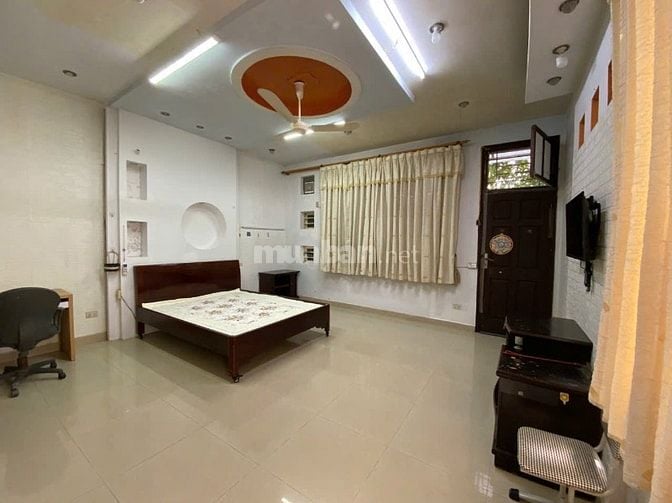 Cho thuê nhà riêng Nguyễn Ngọc Vũ - 82m2x3 tầng, 4PN