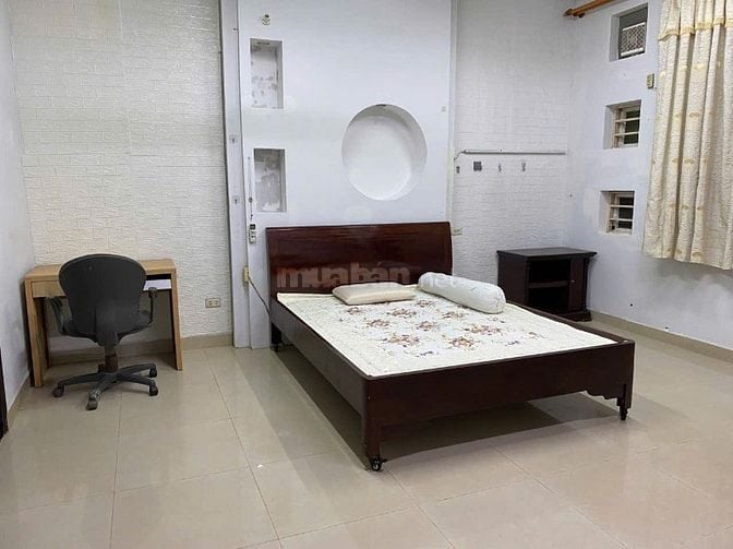 Cho thuê nhà riêng Nguyễn Ngọc Vũ - 82m2x3 tầng, 4PN