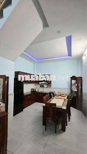 HẺM XE TẢI THÔNG HƯƠNG LỘ 2 BÌNH TRỊ ĐÔNG 4 TẦNG 4M x 13M Hơn 5 TỶ