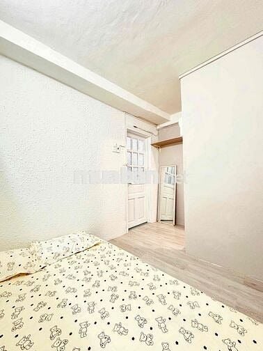 CHO THUÊ PHÒNG TRỌ FULL NỘI THẤT - CỬA SỔ THUẬN TIỆN ĐI QUẬN 1
