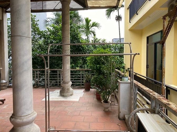 Cho thuê nhà riêng Nguyễn Ngọc Vũ - 82m2x3 tầng, 4PN