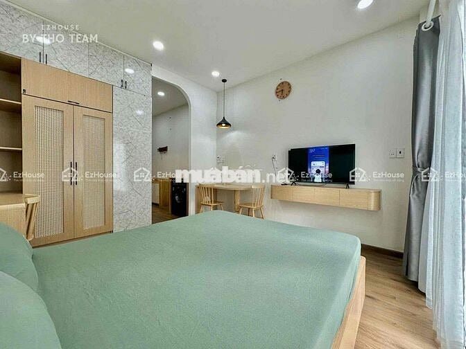 STUDIO VÁCH NGĂN BẾP - BAN CÔNG LỚN THOÁNG MÁT - NGAY HOÀNG HOA THÁM