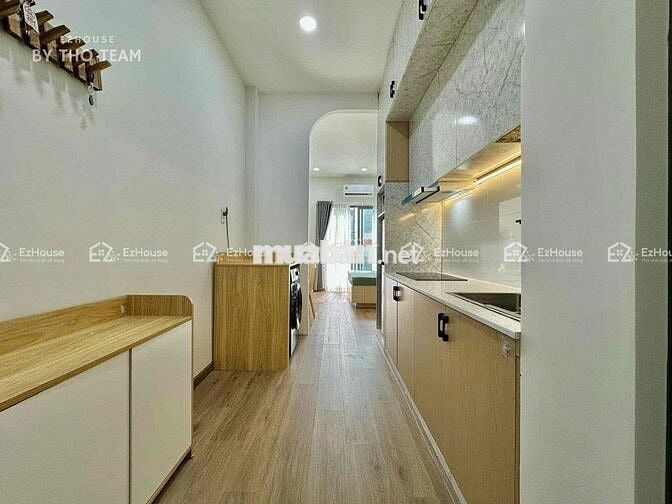STUDIO VÁCH NGĂN BẾP - BAN CÔNG LỚN THOÁNG MÁT - NGAY HOÀNG HOA THÁM