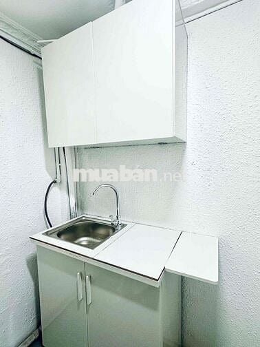 CHO THUÊ PHÒNG TRỌ FULL NỘI THẤT - CỬA SỔ THUẬN TIỆN ĐI QUẬN 1