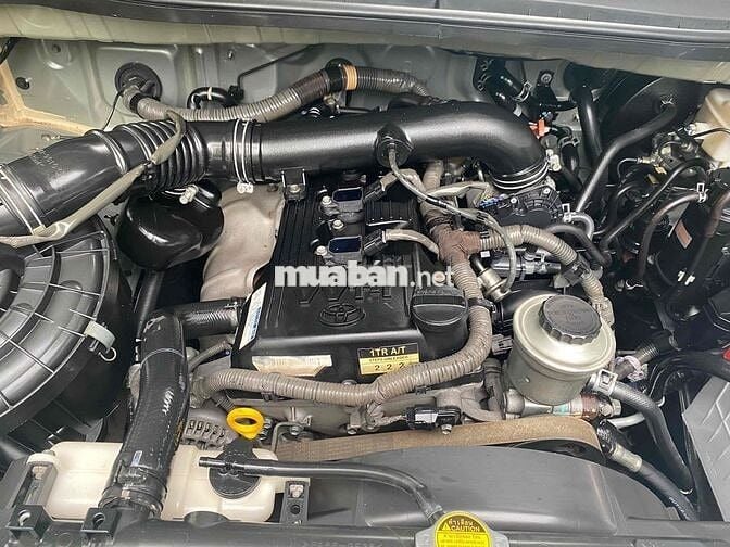 Toyota Innova 2012 G - AT