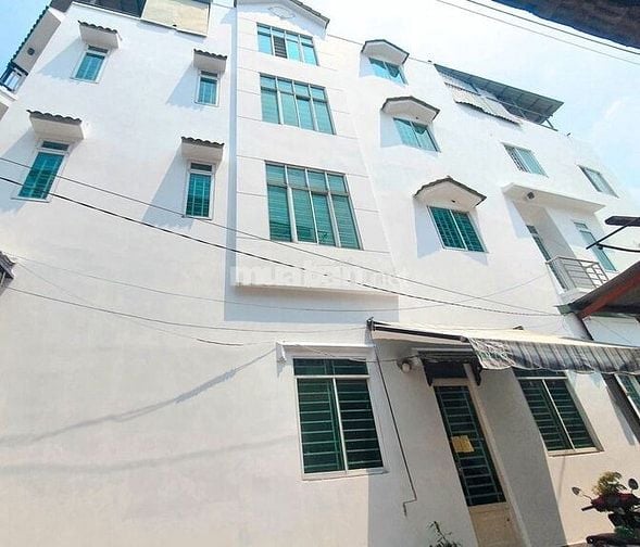 Bán nhà DTSD 240m , xây dựng 1 trệt 3 lầu, 8 phòng  giá 6,5 TỶ