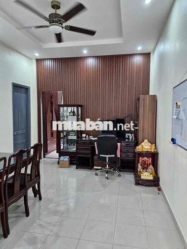 MẶT TIỀN KINH DOANH CAO THỊ CHÍNH - PHÚ THUẬN Q7.  Phú Thuận Quận 7.