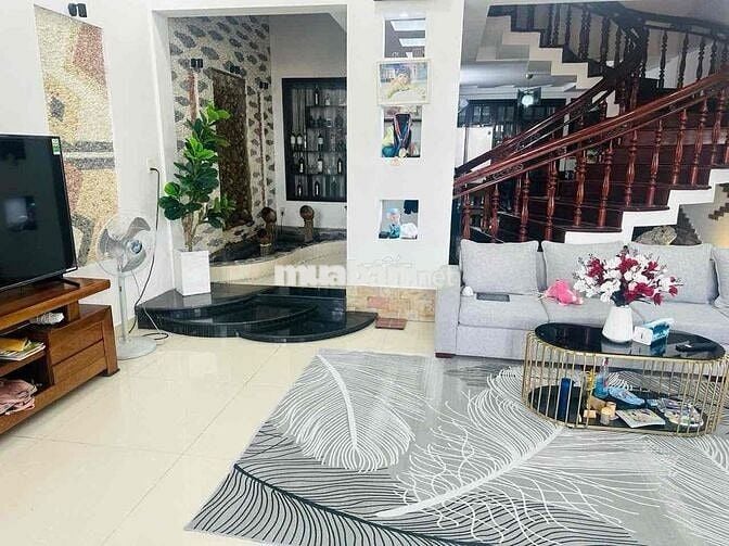 Nhà phố mặt tiền Phường Kim Long