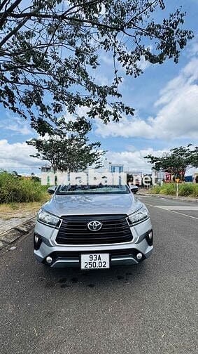 Toyota Innova 2021 2.0E