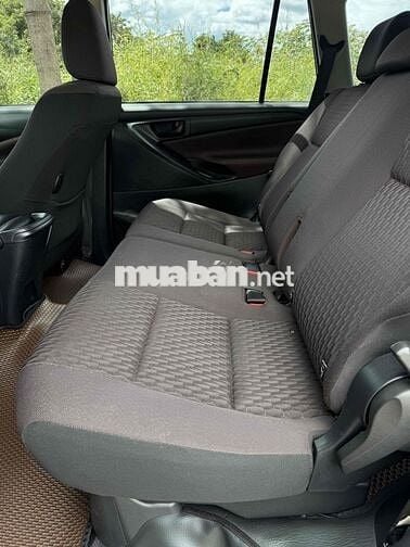 Toyota Innova 2021 2.0E