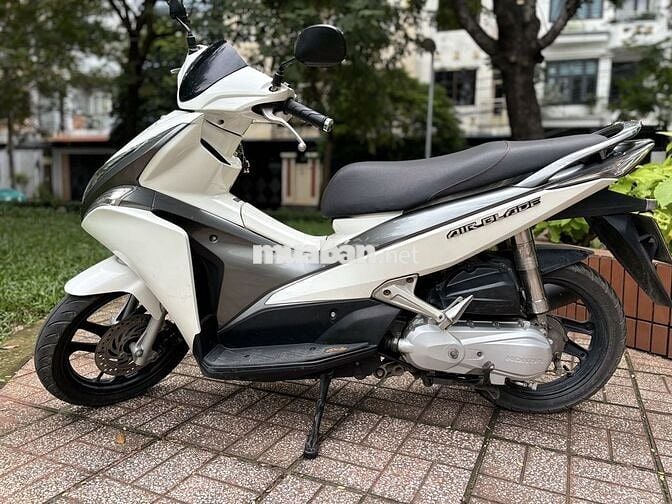🍁😍🌈Honda Airblade Fi, màu trăng đen, bstp,keng