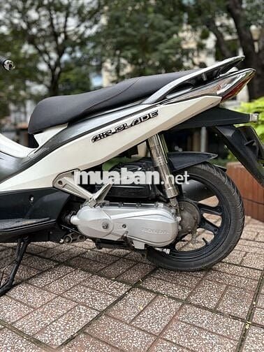 🍁😍🌈Honda Airblade Fi, màu trăng đen, bstp,keng