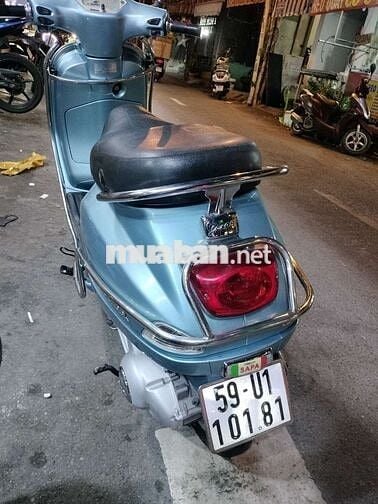 Xe Piaggio LX Fi