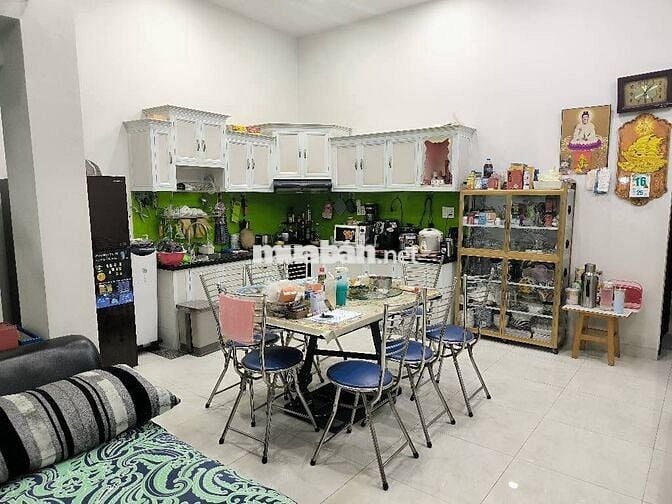 162m2 full thổ.3 tầng. MT đường 20. Ngay gigamail. View sông 23.6 ty