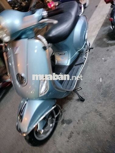 Xe Piaggio LX Fi