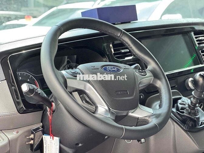 Ford Transit 2024 Tiêu chuẩn - 37800 km