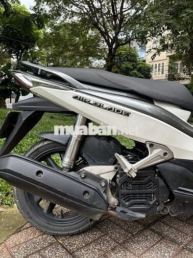 🍁😍🌈Honda Airblade Fi, màu trăng đen, bstp,keng