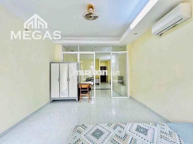 căn hộ 1 Phòng Ngủ Bao Phí Có Ban Công Ngay Lý Chiêu Hoàng - Siêu Rẻ