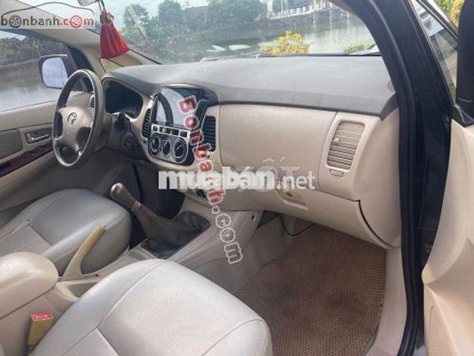 Toyota Innova G 2006