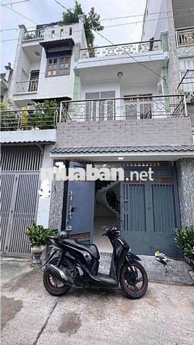 Cho thuê nhà hẻm xe tải thông 1 xẹc ngắn Nguyễn văn Quá q 12 gia 12 tr