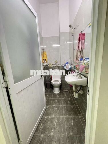 Bình Tân - bán nhà 3 tầng 3PN 44m2 đường hương lộ 2 -  5ty75