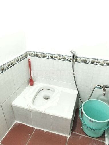 Tôi cho thuê phòng có ban công 16 m2 không trung chủ có tủ lạnh