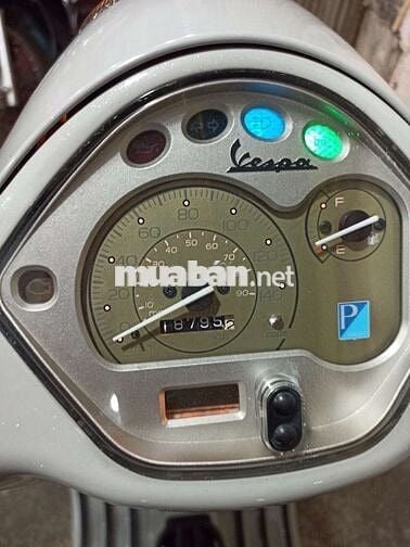 VESPA FI 2011 125CC 3VIE BSTP GTHL XE ZIN ĐẸP ÊM.