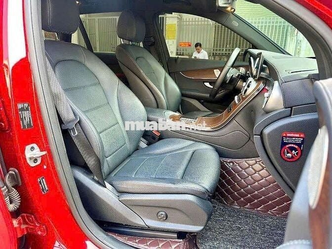 MERCEDES GLC200 4MATIC V1 SX22/ODO 33000km