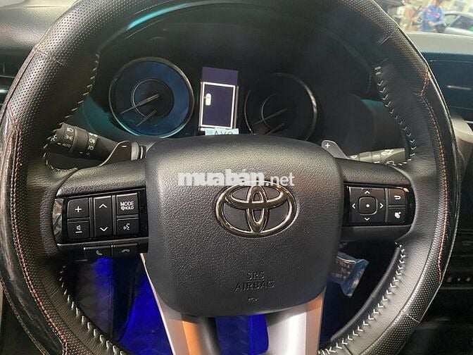 Toyota Fortuner 2024 máy xăng, 1 cầu, như mới