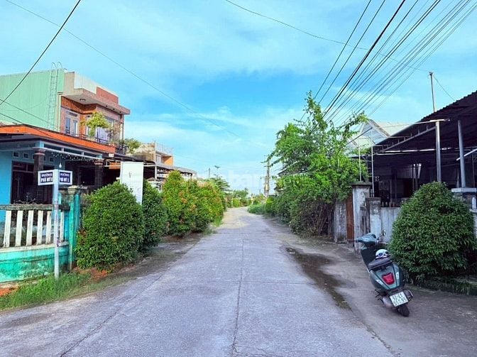 BÁN ĐẤT MẶT TIỀN VIEW SÔNG PHÍA NAM HÒA TIẾN GIÁ CHỈ 780TR