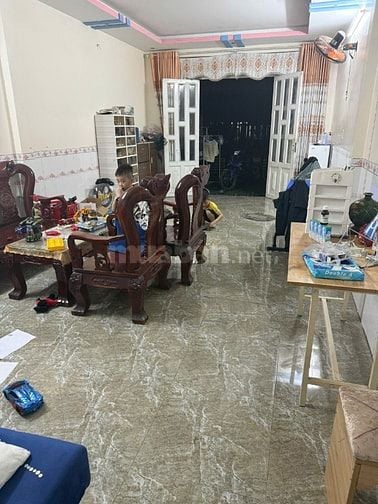 Bán nhà Công Viên, Tái định Cư Tân Hạnh , 3.2 tỷ, thương lượng