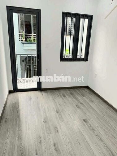 BÁN NHÀ CMT8 QUẬN 3- GẦN MẶT TIỀN - 3 TẦNG- 2PN 3WC - CHỈ 4.8 TỶ TL