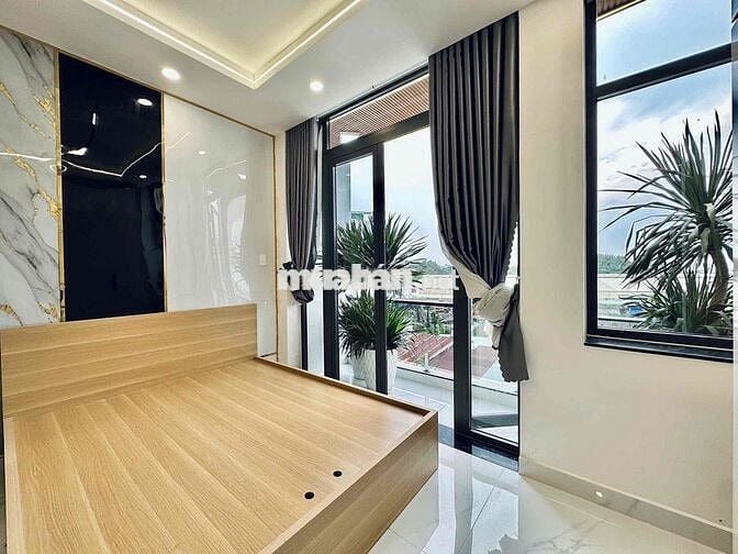 CHO THUÊ CĂN HỘ BAN CÔNG - FULL NỘI THẤT GẦN EMART PHAN HUY ÍCH
