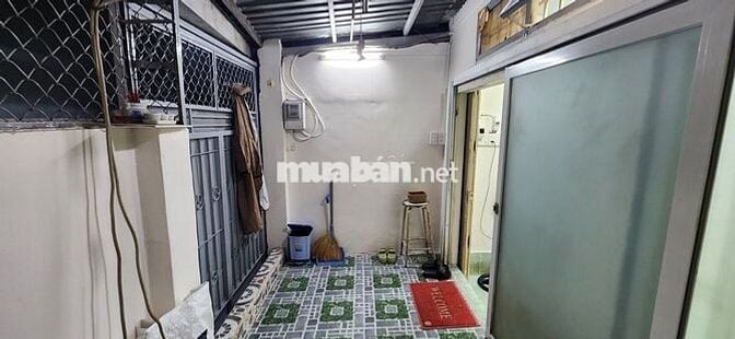 Nhà hẻm cấp 4 - 1 phòng ngủ - 40m2, đường Phan Xích Long, Phú Nhuận