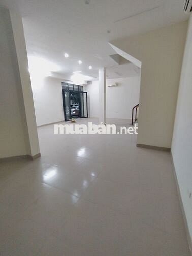 Nhà đường Trung Yên 11, Diện tích 80M x 5 tầng lô góc 2 mặt tiền